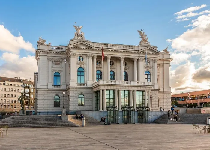 Lovely Right Next To The Opera And *