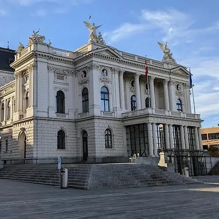 Lovely Right Next To The Opera And Appartement Zurich
