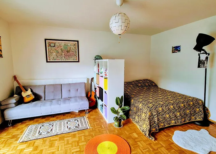 Lovely Right Next To The Opera And Apartment